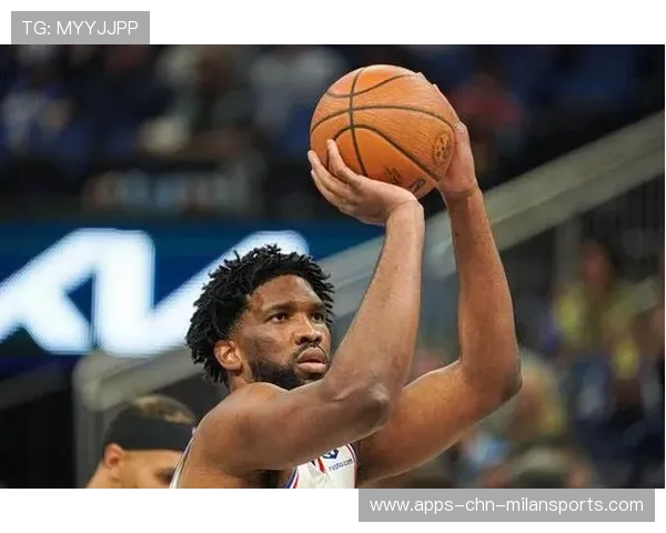 恩比德篮下强压,76人锁定胜果